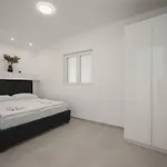Apartment Rooftop House *