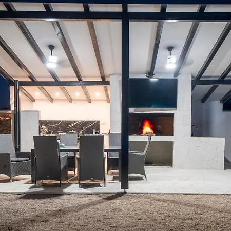 Apartment Rooftop House *